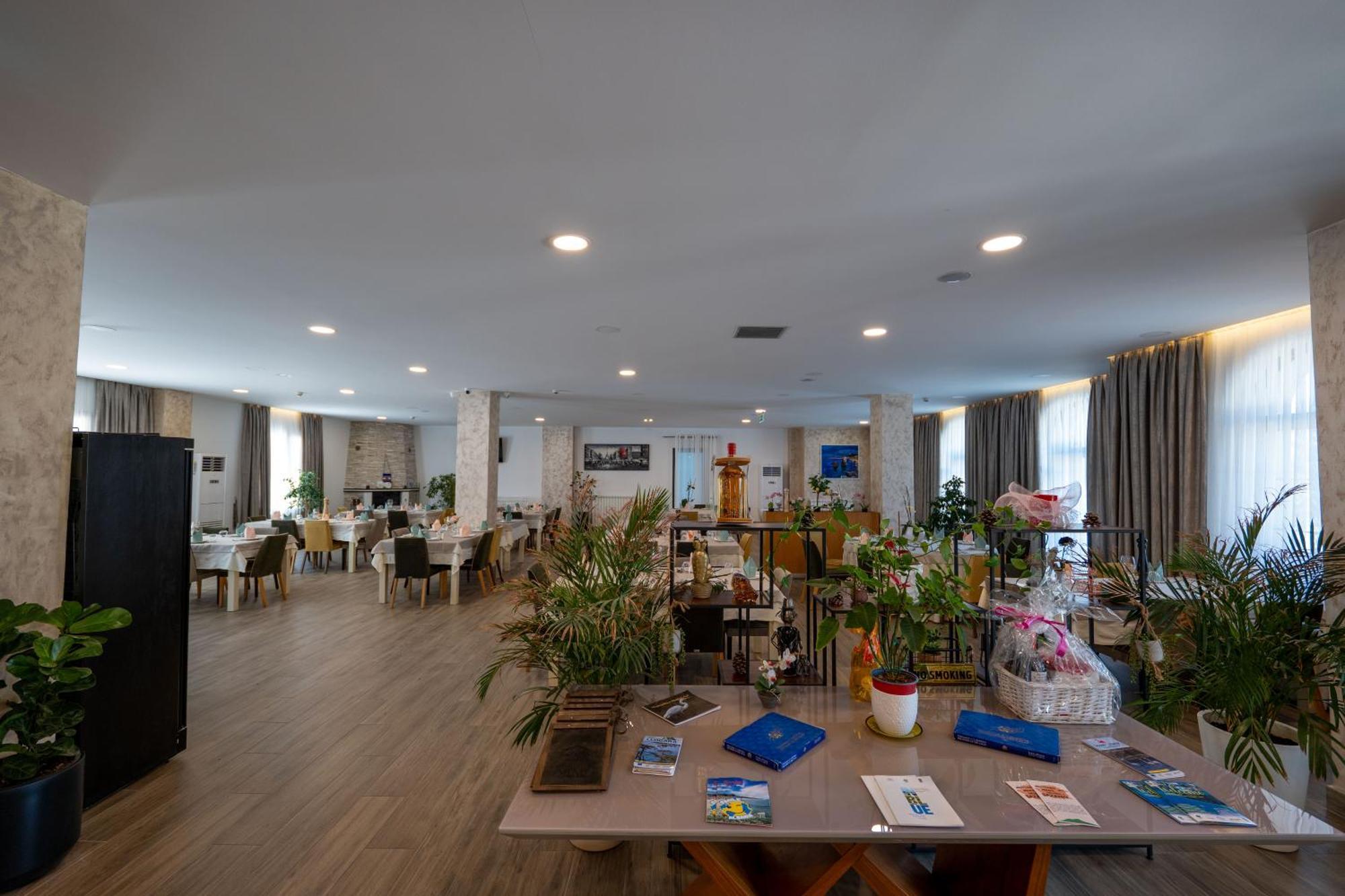 Acros Resort Vlorë Εξωτερικό φωτογραφία